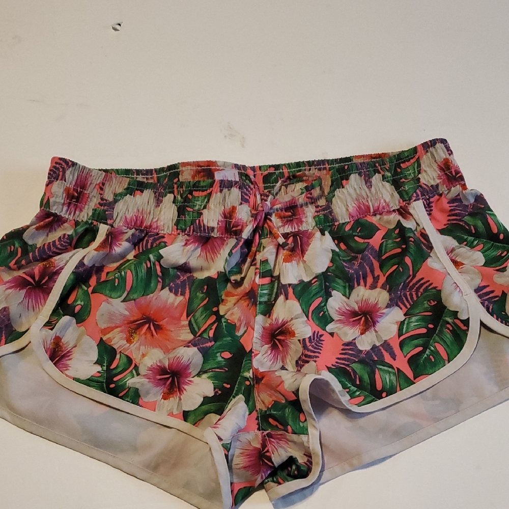 Floral Green and Pink Women's Shorts